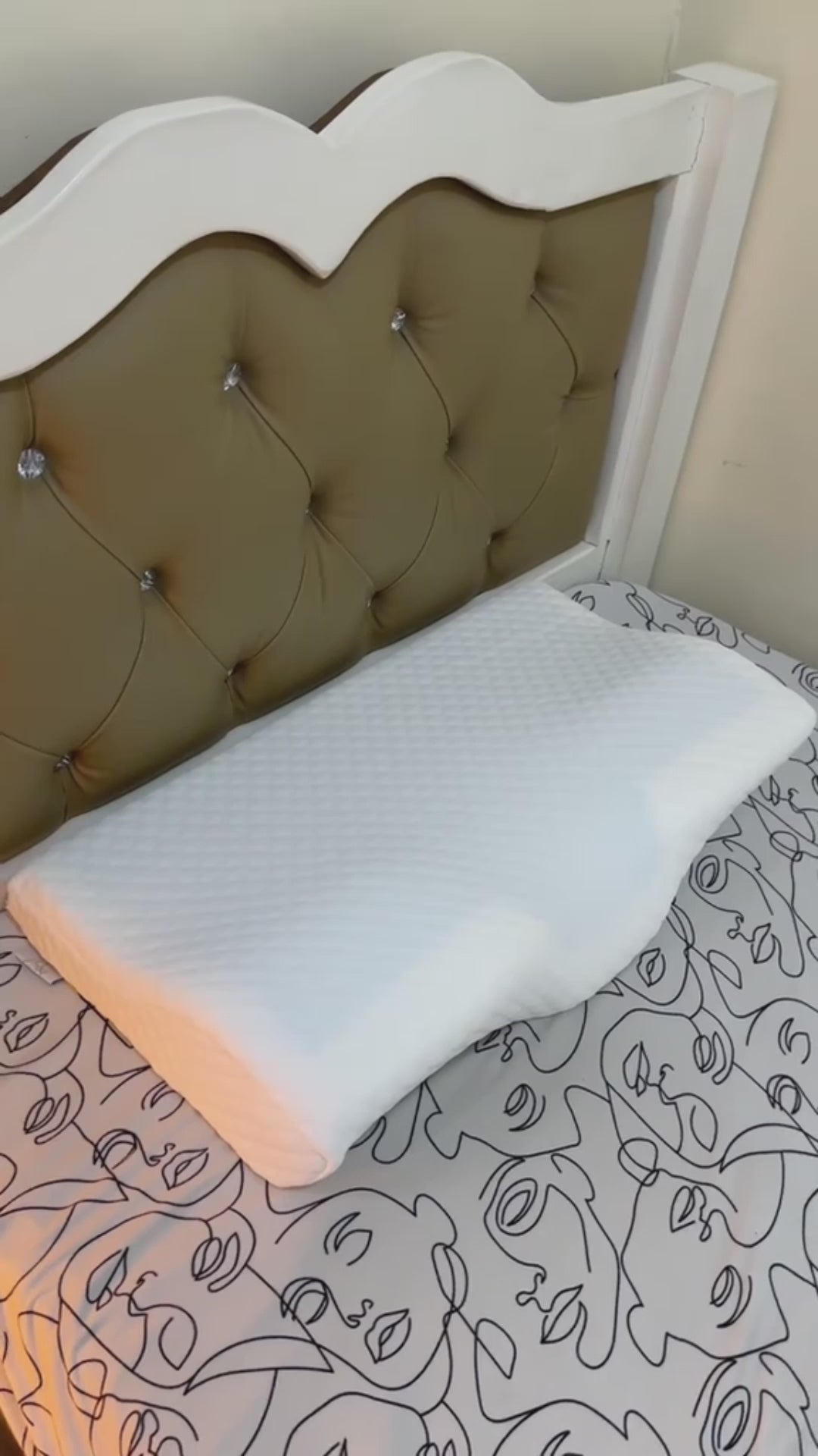 Memory Foam Neck Pillow